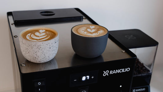 Dit is hoe je begint met latte art