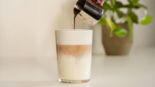 Latte Macchiato recept in 5 eenvoudige stappen