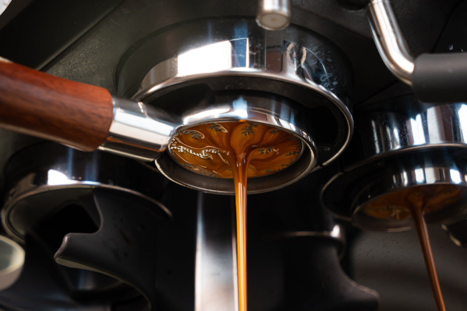 18 gram portafilter container, espresso filter, filter basket, filter carrier, blind filter, stainless steel, top