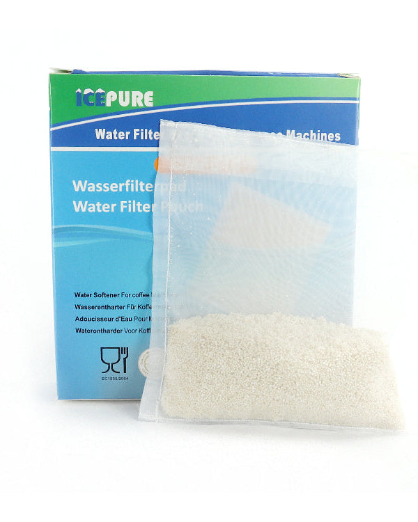 Universal water filter pouch for machines with their own water reservoir